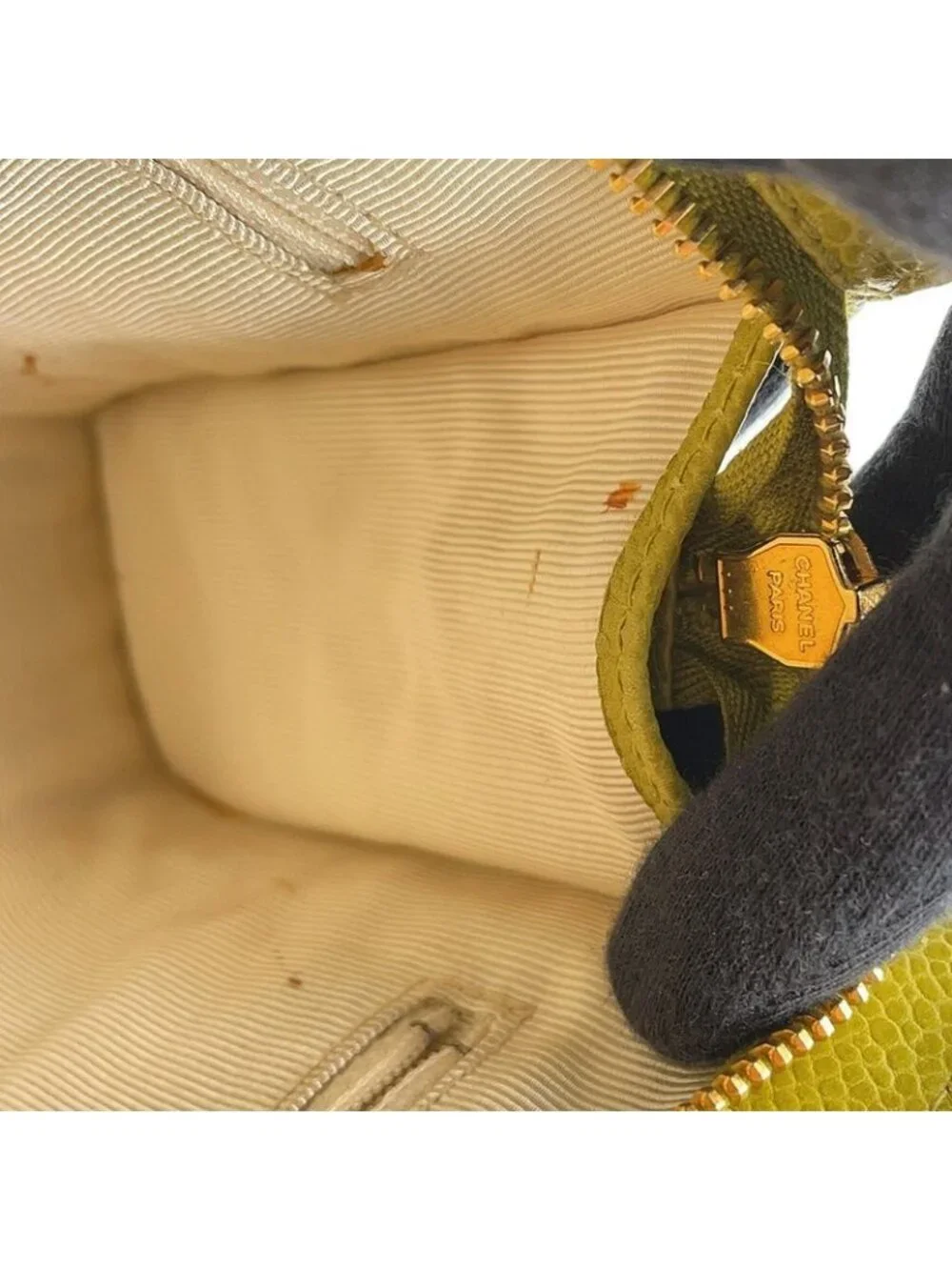 Chanel Waist Bag Quilted Caviar Leather Pouch Light Green - Picture 10 of 10